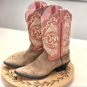 Women’s Ariat Sz 8 cowboy boots